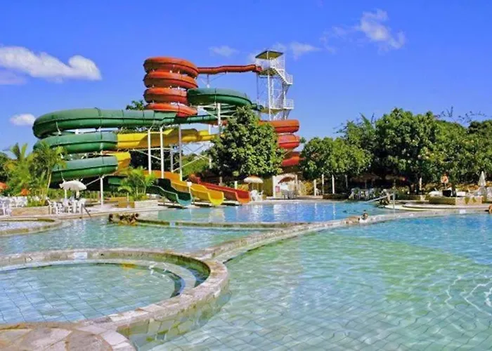 Piazza Caldas Com Acesso Gratuito Acqua Park Diroma